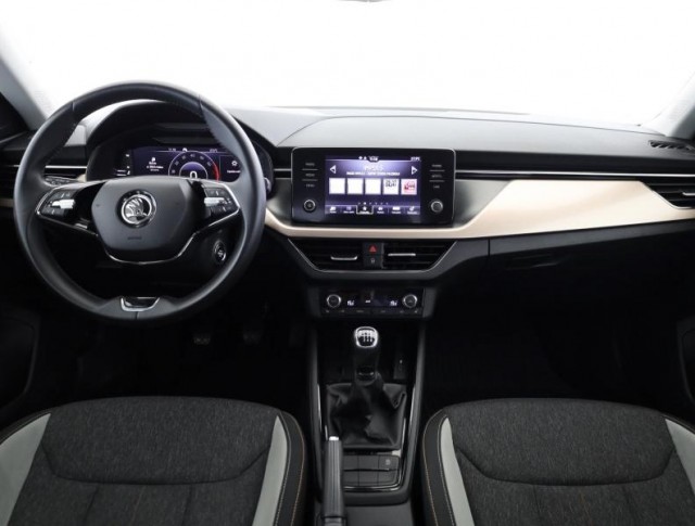 Škoda Kamiq  1.5 TSI 