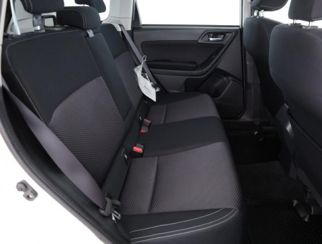 Subaru Forester  2.0 X 