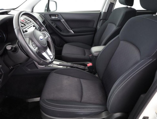 Subaru Forester  2.0 X 