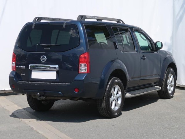 Nissan Pathfinder  2.5 dCi 