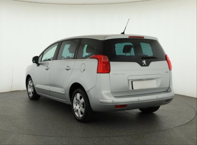 Peugeot 5008  2.0 HDI 