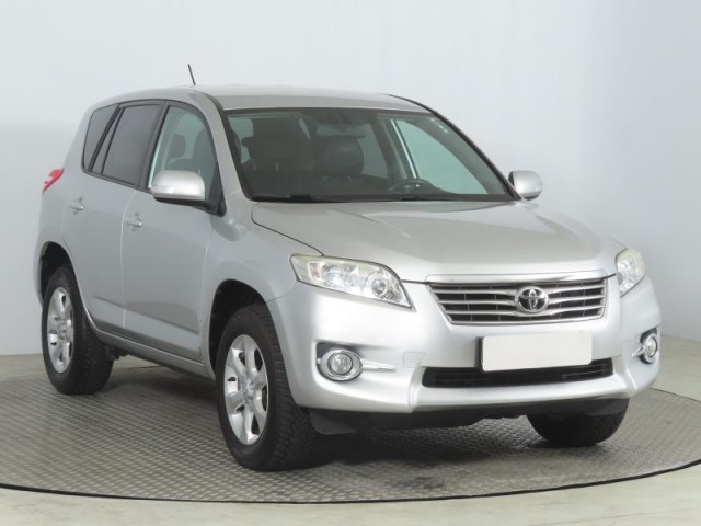 Toyota RAV 4  2.0 VVT-i 