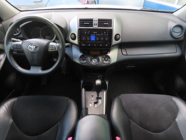 Toyota RAV 4  2.0 VVT-i 