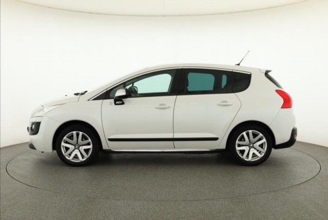 Peugeot 3008  Hybrid4 