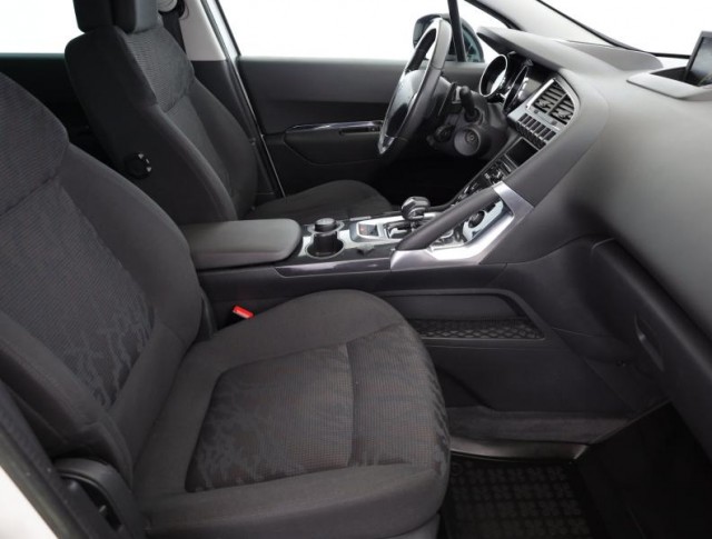 Peugeot 3008  Hybrid4 