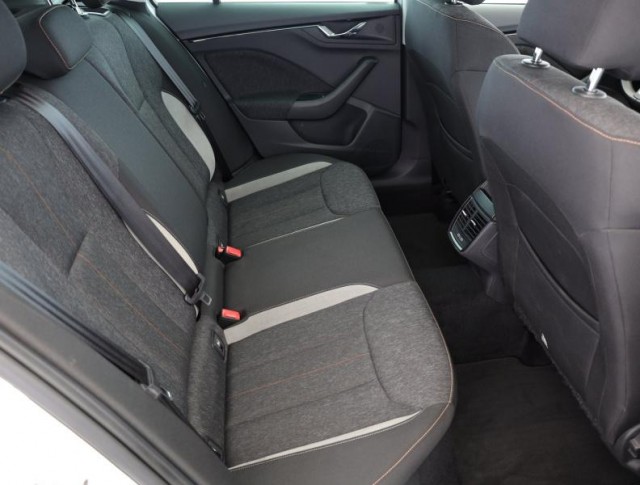Škoda Kamiq  1.0 TSI Style Plus