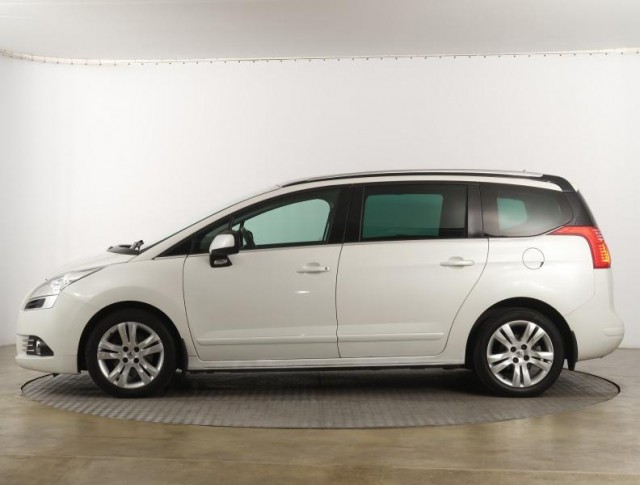 Peugeot 5008  2.0 BlueHDi 