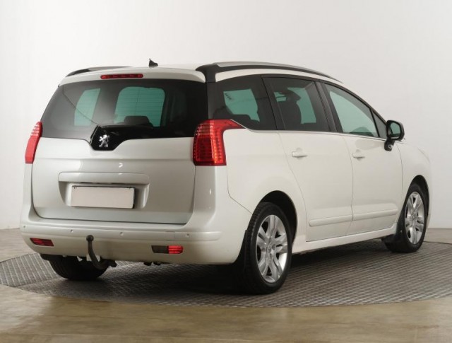 Peugeot 5008  2.0 BlueHDi 