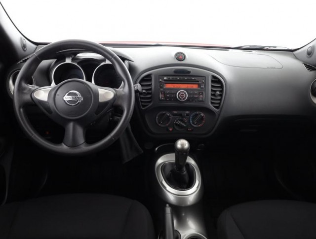 Nissan Juke  1.6 i 