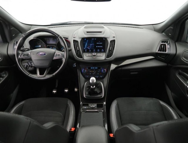 Ford Kuga  2.0 TDCi ST-Line