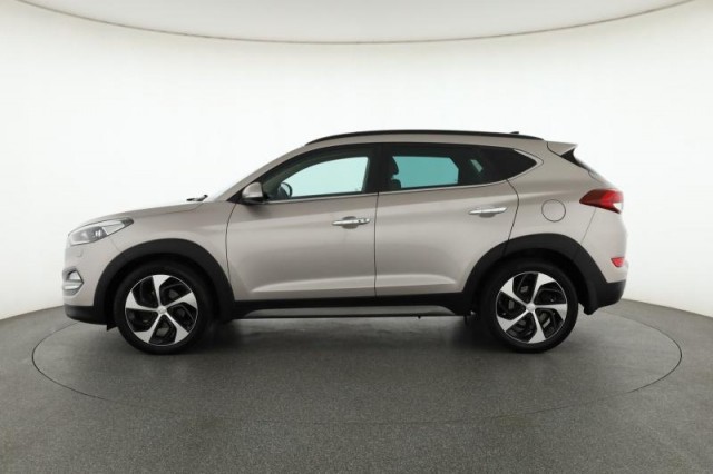 Hyundai Tucson  2.0 CRDi 