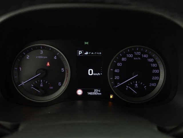 Hyundai Tucson  2.0 CRDi 