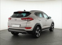 Hyundai Tucson  2.0 CRDi 