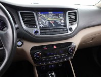 Hyundai Tucson  2.0 CRDi 