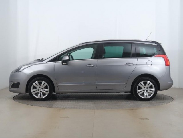Peugeot 5008  1.6 BlueHDi 