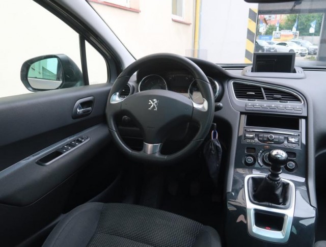 Peugeot 5008  1.6 BlueHDi 