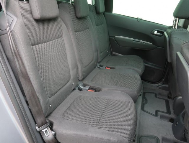 Peugeot 5008  1.6 BlueHDi 