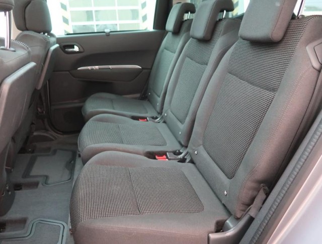 Peugeot 5008  1.6 BlueHDi 