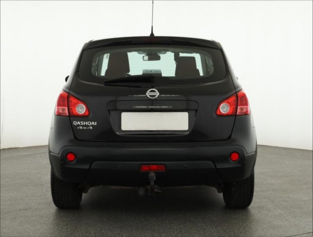 Nissan Qashqai  2.0 