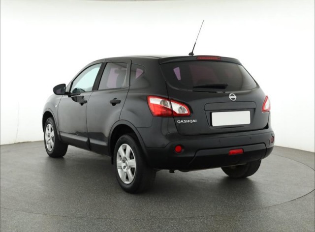 Nissan Qashqai  1.6 