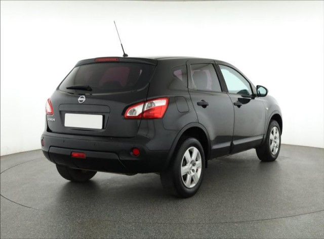 Nissan Qashqai  1.6 
