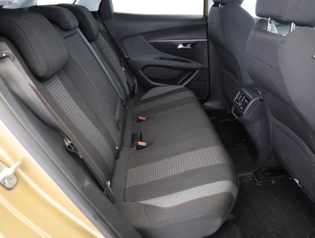Peugeot 3008  1.6 BlueHDi 