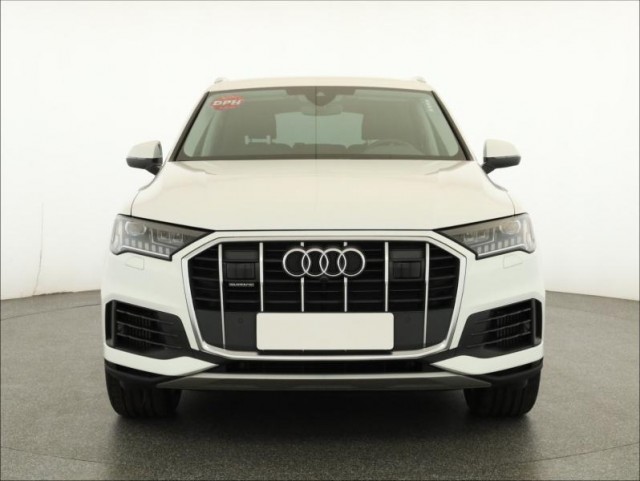 Audi Q7  55 TFSI .
