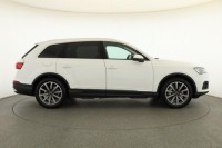 Audi Q7  55 TFSI .