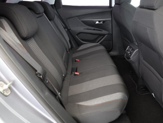 Peugeot 3008  1.2 PureTech Active