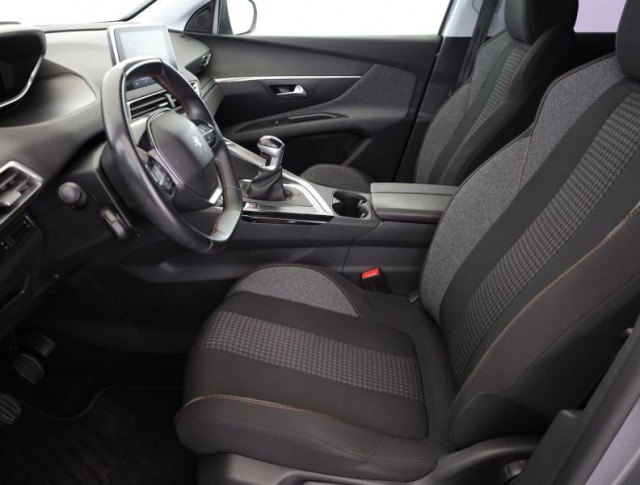 Peugeot 3008  1.2 PureTech Active