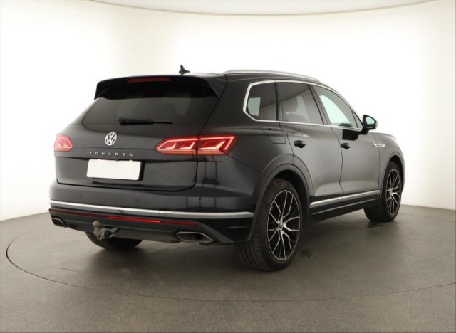 Volkswagen Touareg  3.0 TDI 