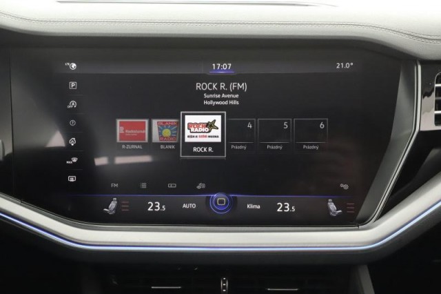 Volkswagen Touareg  3.0 TDI 