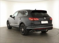 Volkswagen Touareg  3.0 TDI 