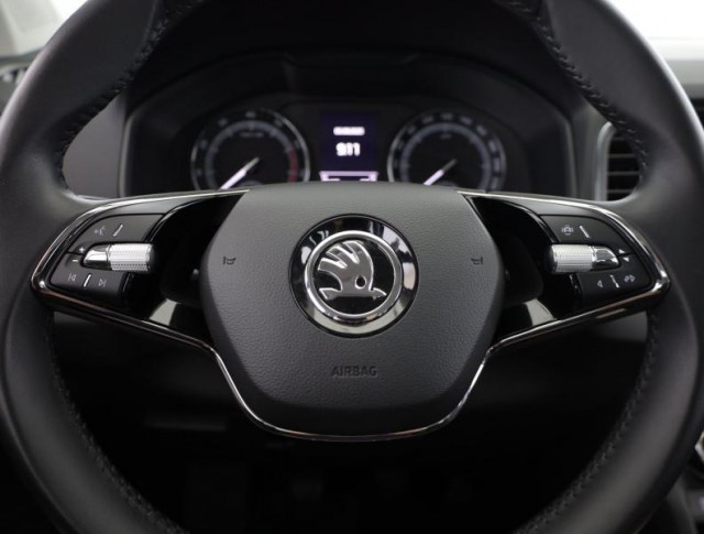 Škoda Karoq  1.0 TSI Ambition