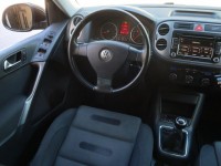 Volkswagen Tiguan  2.0 TSI 