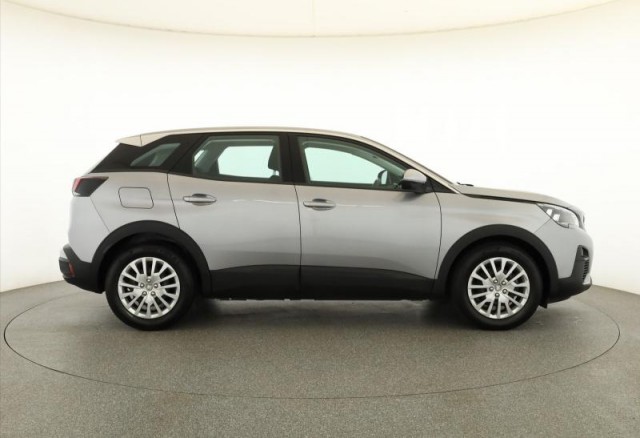 Peugeot 3008  1.2 PureTech 