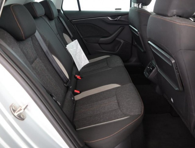 Škoda Kamiq  1.0 TSI Style