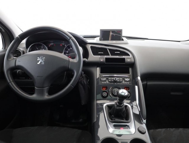 Peugeot 3008  2.0 HDi 