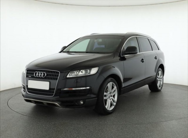 Audi Q7  3.0 TDI 