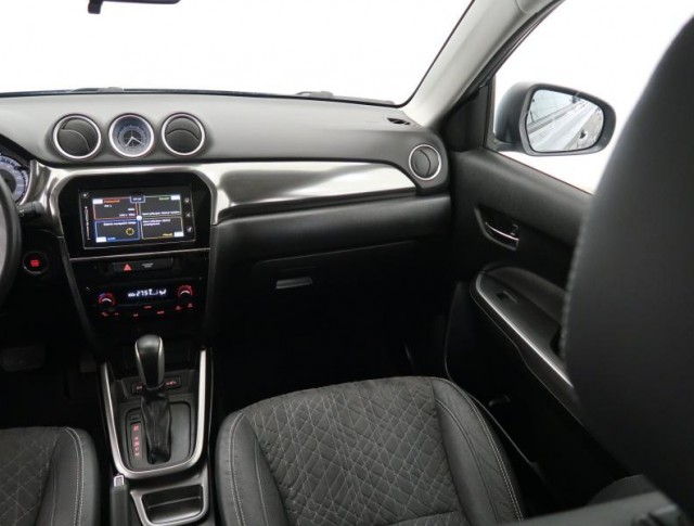 Suzuki Vitara  1.4 BoosterJet GLX