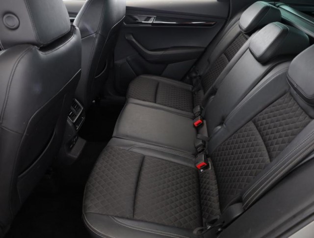 Škoda Karoq  1.5 TSI Style