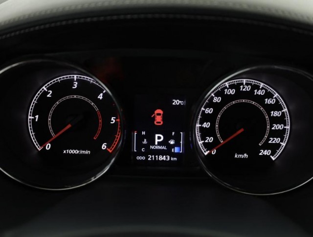 Peugeot 4007  2.2 HDI 