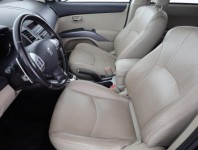 Peugeot 4007  2.2 HDI 