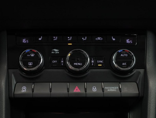 Škoda Karoq  1.6 TDI Ambition Plus
