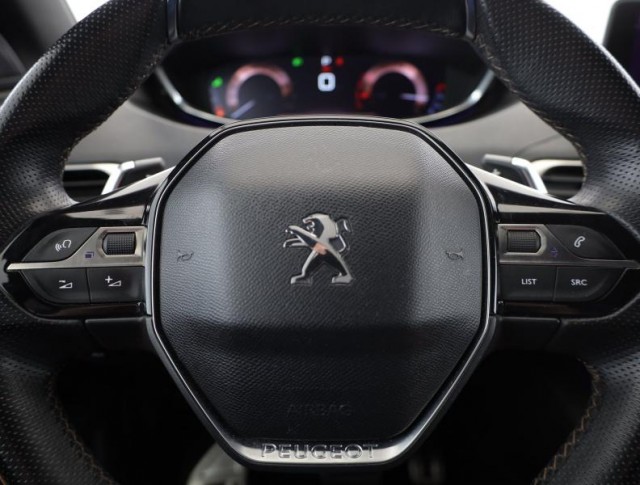 Peugeot 5008  2.0 BlueHDi 