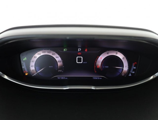Peugeot 5008  2.0 BlueHDi 