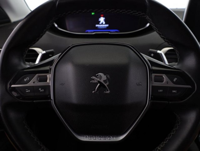 Peugeot 5008  1.5 BlueHDi 