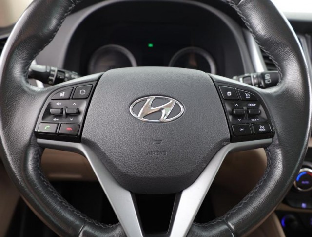 Hyundai Tucson  2.0 CRDi 