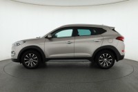 Hyundai Tucson  2.0 CRDi 