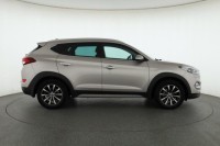 Hyundai Tucson  2.0 CRDi 